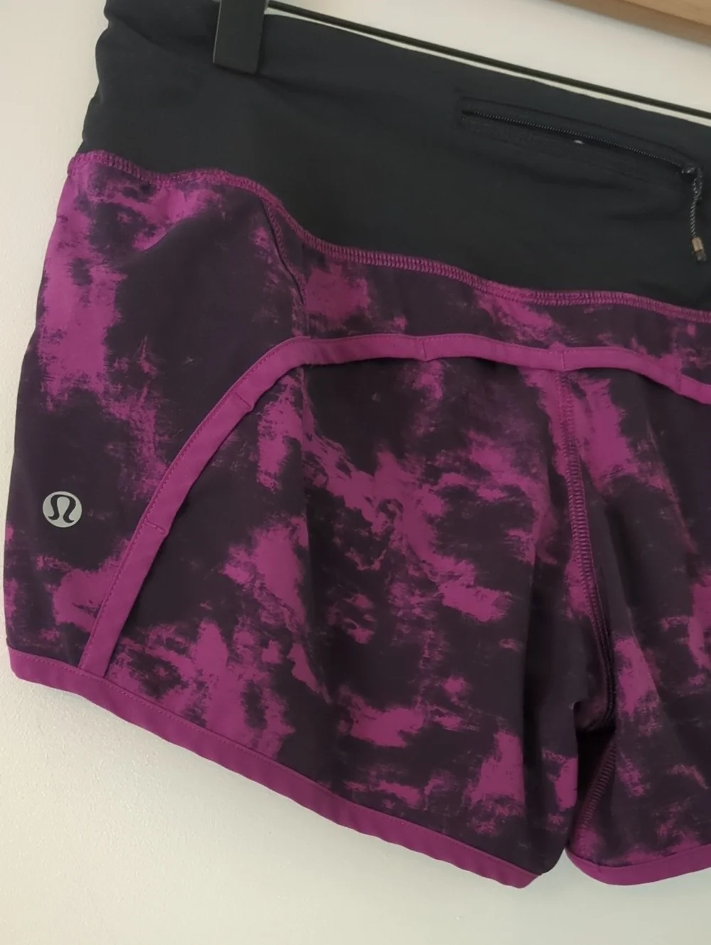 Lululemon Run Times Women's Purple Black Athletic Running Shorts Sz 4